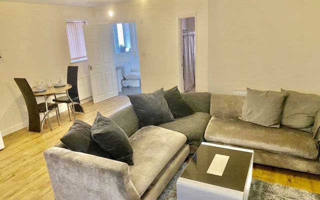 Impeccable 1-bed Apartment in Town Centre Luton