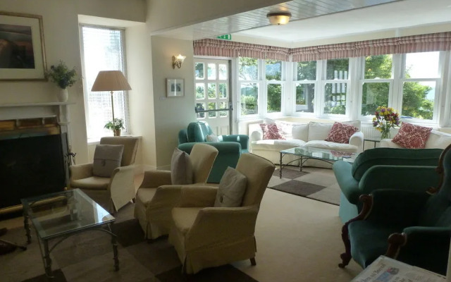 Summer Isles Hotel