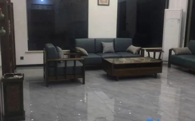 Wuhan Yanshu Farmhouse