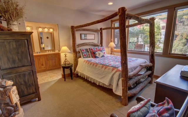 Mill Creek 72 by SummitCove Vacation Lodging
