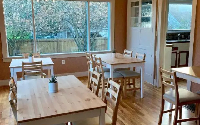 Riverpath Inn