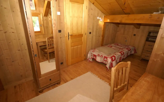 Peaceful Chalet in Les Houches with Garage