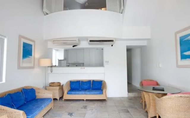 Latitude 16 Sunseeker Holiday Apartments