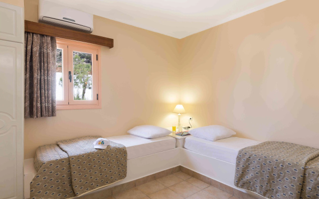 Canvas by Mitsis Family Village