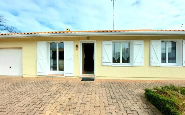 Spacious House With Garden Near The Beach