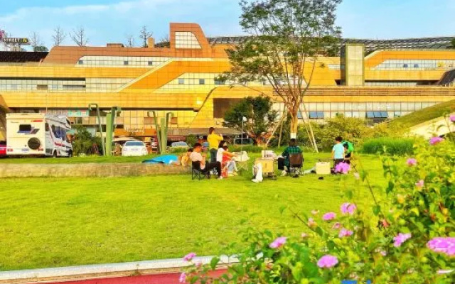 Huarong Hotel