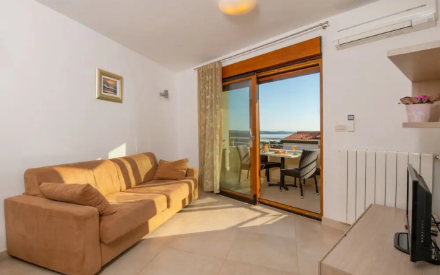Apartments Oliva