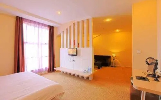 Yijia Business Hotel (Wuhan Optics Valley Plaza Yangjiawan Subway Station Branch)