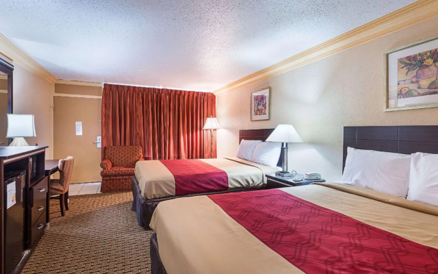 Rodeway Inn & Suites Birmingham I-59 exit 134
