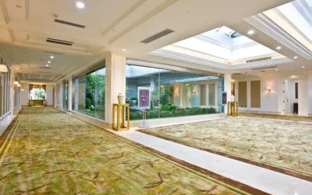 Nanhu Hotel