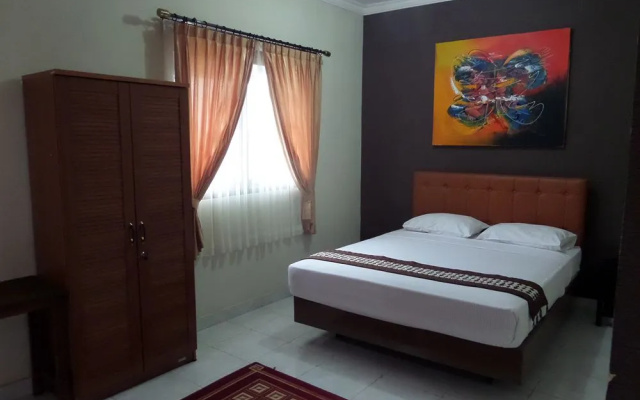 Emdi House
