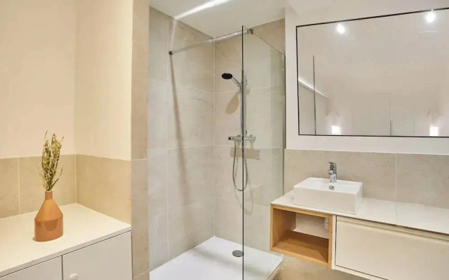 Magnificent Flat in Saint Germain des Pres