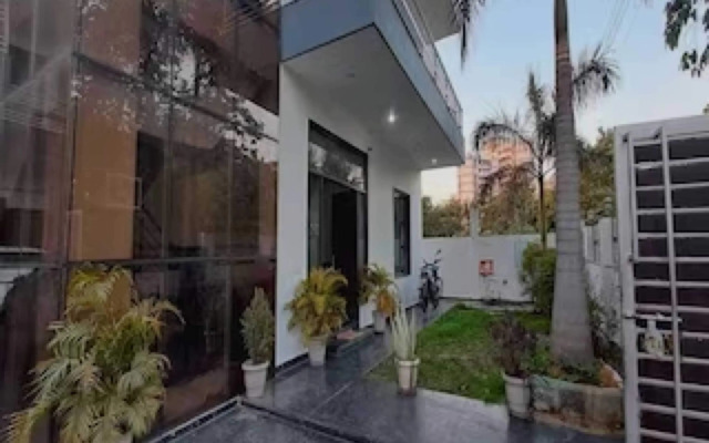 Hotel O Naveen Residancy