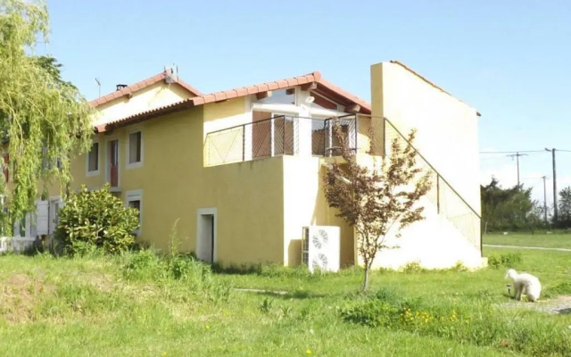 Gîte Sainte-Foy-Saint-Sulpice, 1 pièce, 2 personnes - FR-1-496-47
