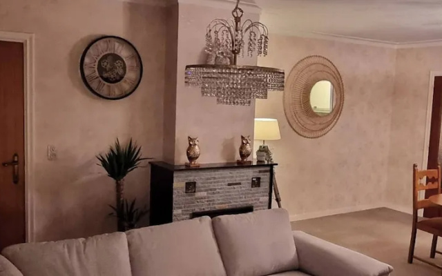 Superb Flat 3 Bedrooms Private Parking