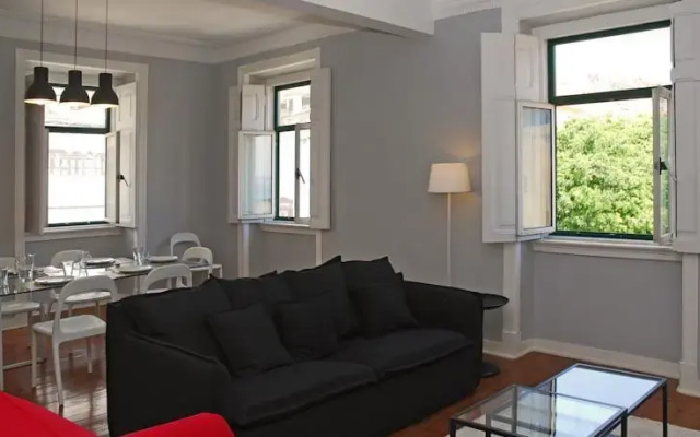 Lisbon Inside Connect — Lapa Apartments