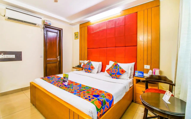 Fabhotel Signature Plaza