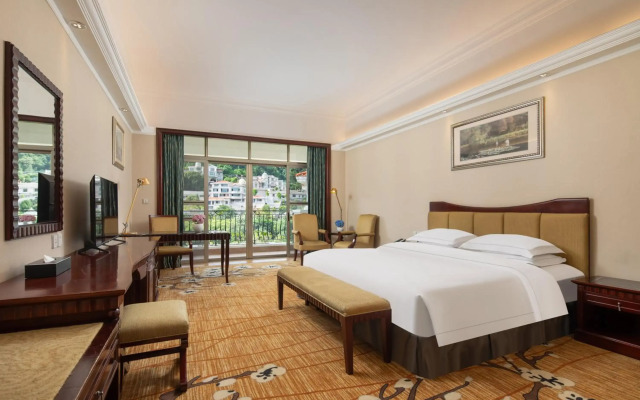 Guangzhou Phoenix City Hotel