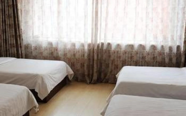 Ji Hotel (Changchun Railway Station)