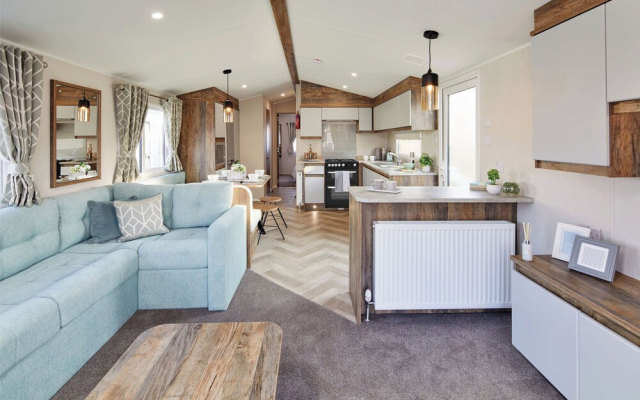 Island Breeze - Hayling Island