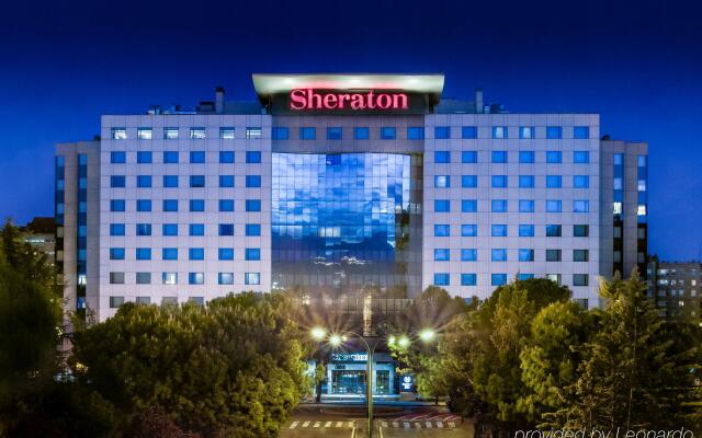 Отель Eurostars Suites Mirasierra Мадрид вид на фасад