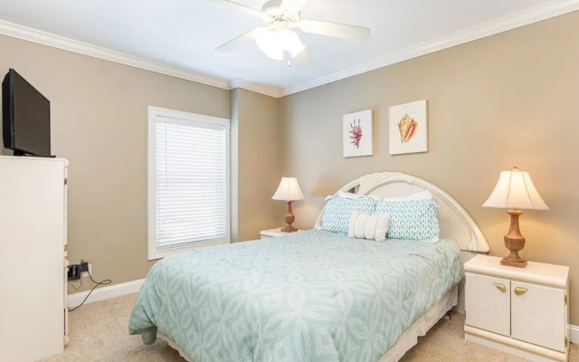 Silver Seas 203 by Tybee Vacation Rentals