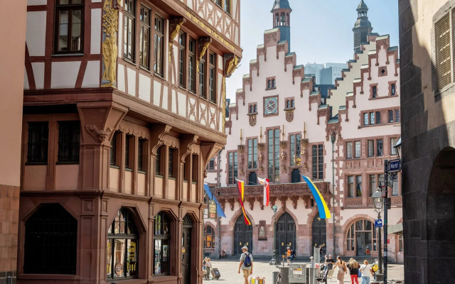 Kimpton Main Frankfurt by IHG