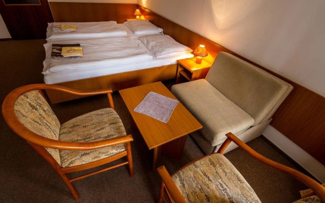Hotel Bezdez Stare Splavy