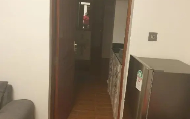Lovely 2 and 1 bedroom guest units Karen