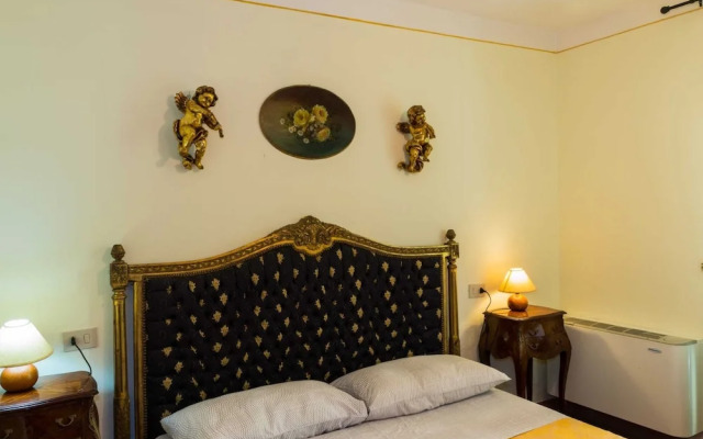Nice Farmhouse in Montecatini Terme with Sauna & Hot Tub