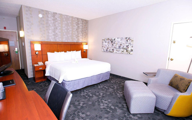 Courtyard by Marriott Dallas-Fort Worth/Bedford