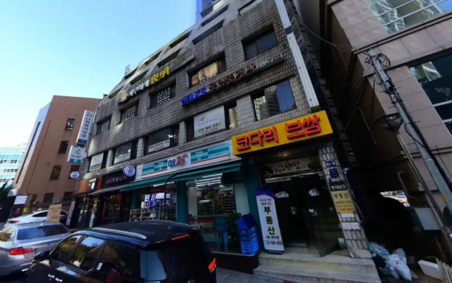 Rodem Oneroomtel