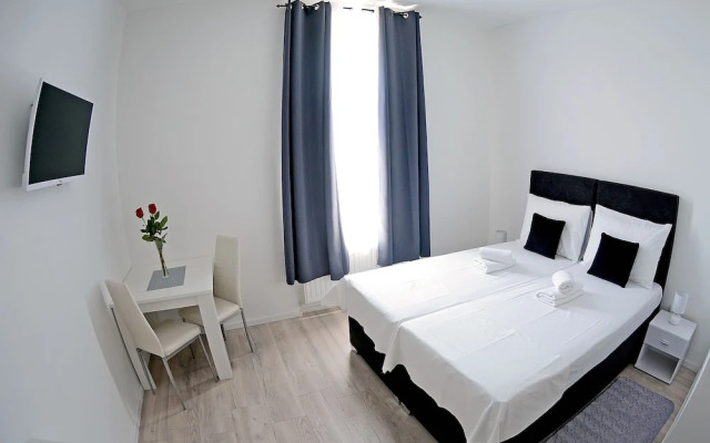 Virtus Apartments and Rooms