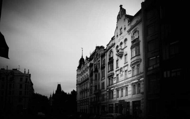 Апартаменты Riverside Apartments вид на фасад