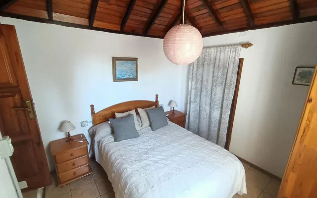 Spacious Bungalow in El Paso for Family
