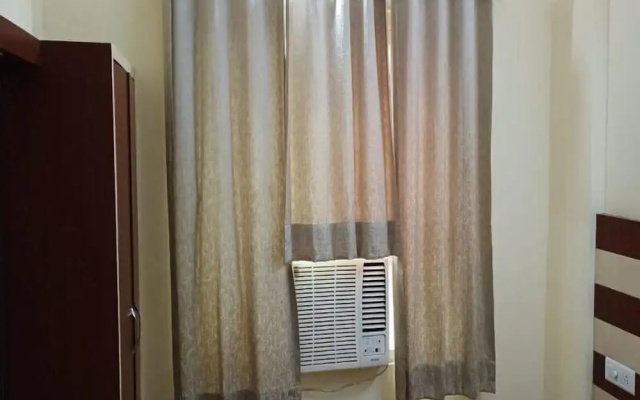 ADB Rooms Hotel De Pal Varanasi