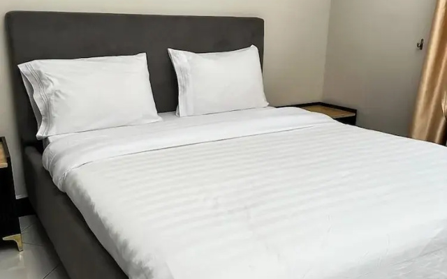 LivLuxe Apartments 2