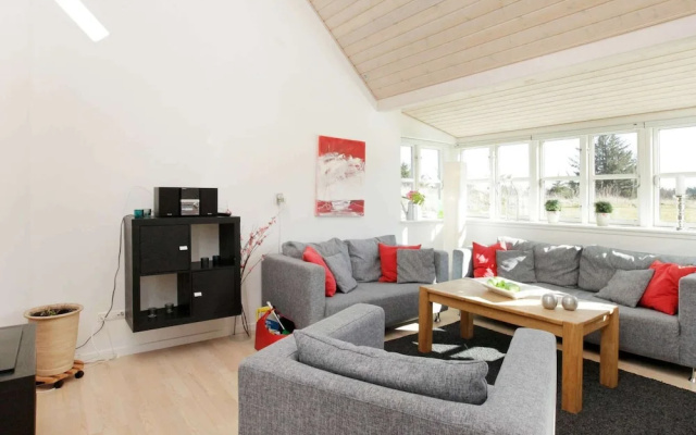 6 Person Holiday Home in Hirtshals-by Traum