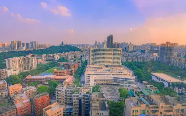 CityFront Horizon Hotel