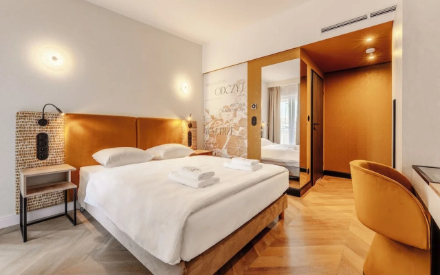 Art Queen Aparthotel