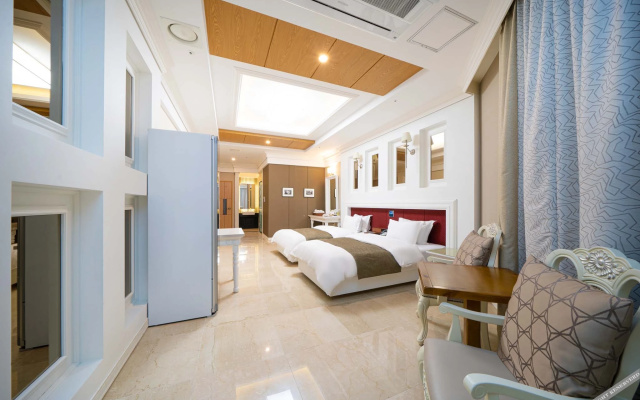 Naju Hotel Core