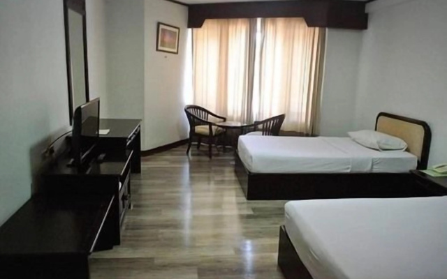 Royal Diamond Hotel