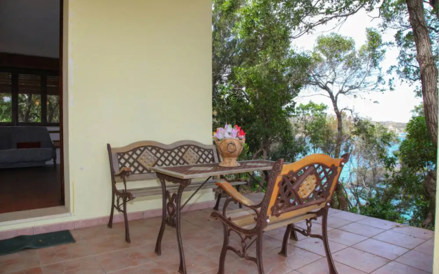San Teodoro Monte Petrosu Apartments