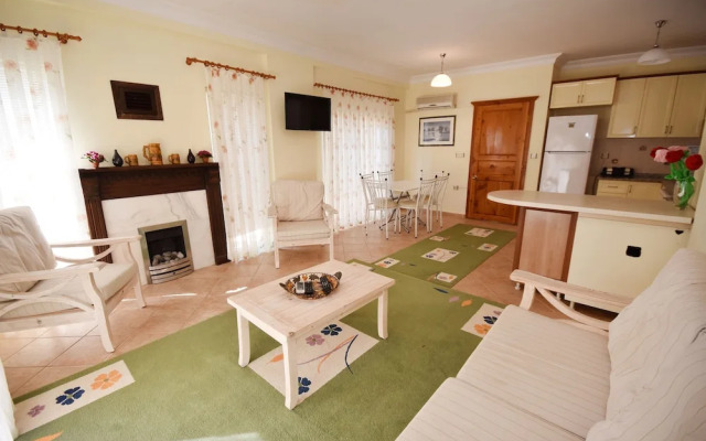 OVA7900 Villa Nail 2 Bedrooms