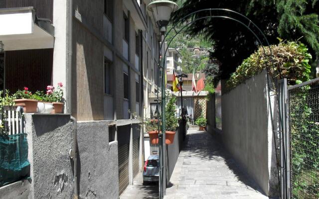 Hotel Ristorante Al Caminetto Аоста вид на фасад