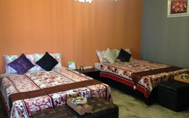 Baan Tung Krajeaw Highland Resort
