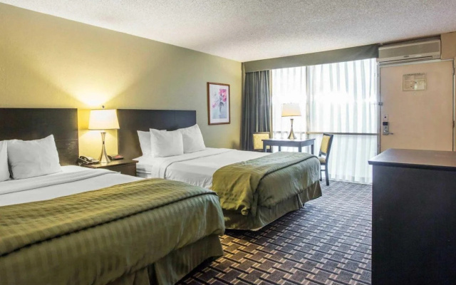 Clarion Inn