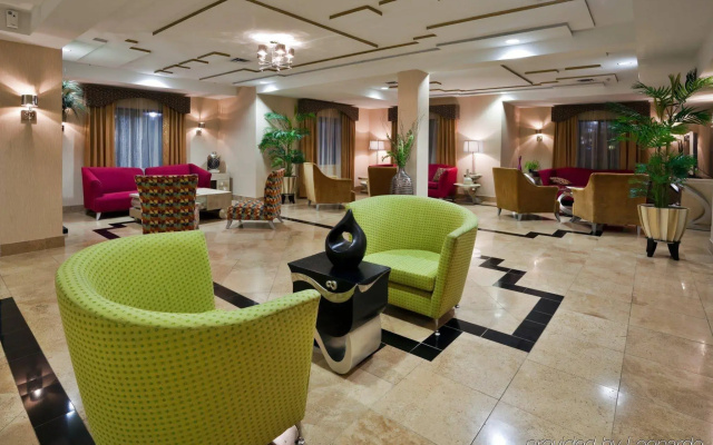 Holiday Inn Express Hotel & Suites Birmingham - Inverness by IHG