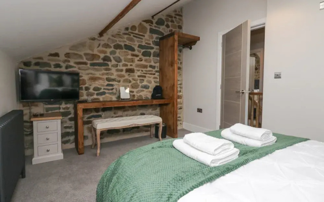 Howgill House