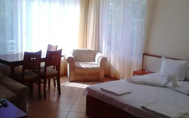 Hotel Megas